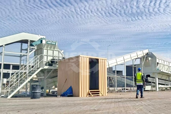 西亞生活垃圾回收項目用破袋機