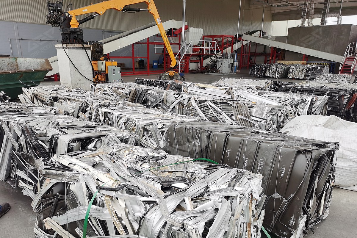 廢鋁包雙軸撕碎機